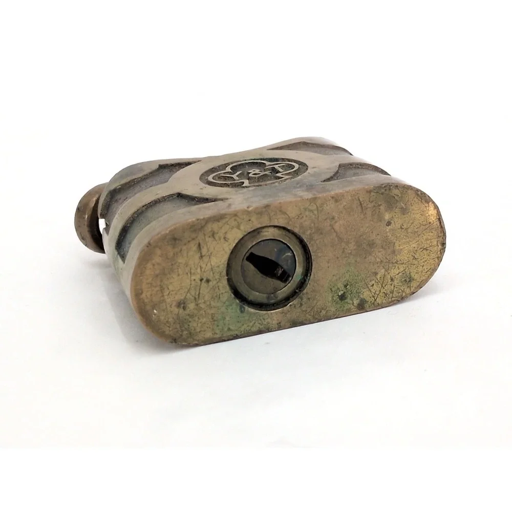Antique Brass Padlock with Chain Hoop YALE & TOWNE Mfg. Co. NO KEY c.1900